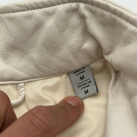 Women's Faux Leather Racer Jacket Levi's medium NWT - Picture 7 of 12